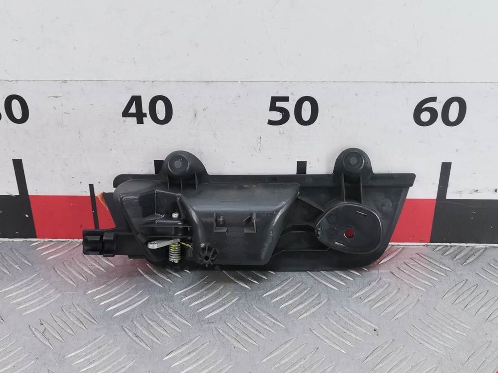Ручка дверная задняя внутренняя правая AUDI A4 B6 2001-2005