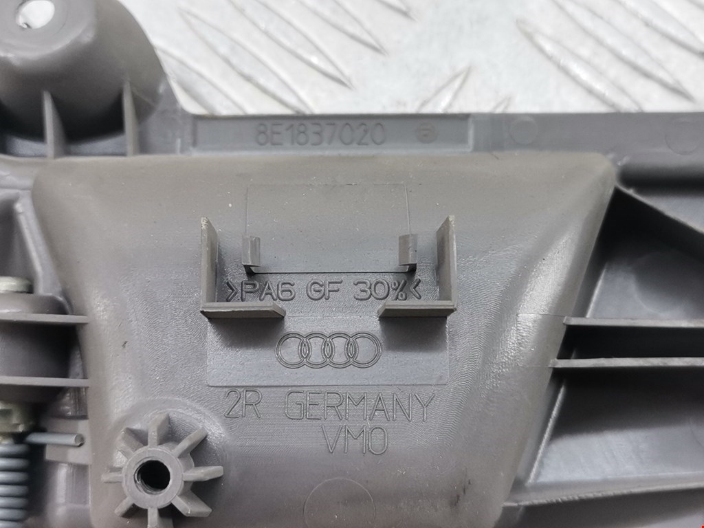 Ручка дверная передняя внутренняя правая AUDI A4 B6 2001-2005