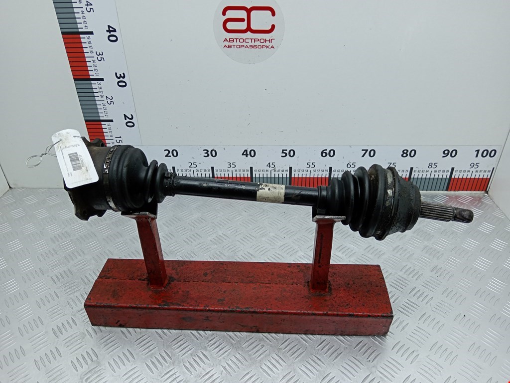 Полуось (привод, приводной вал) передняя левая VOLKSWAGEN Polo IV 2001-2009