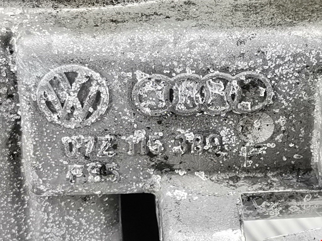 Корпус масляного фильтра VOLKSWAGEN Touareg 2002-2010