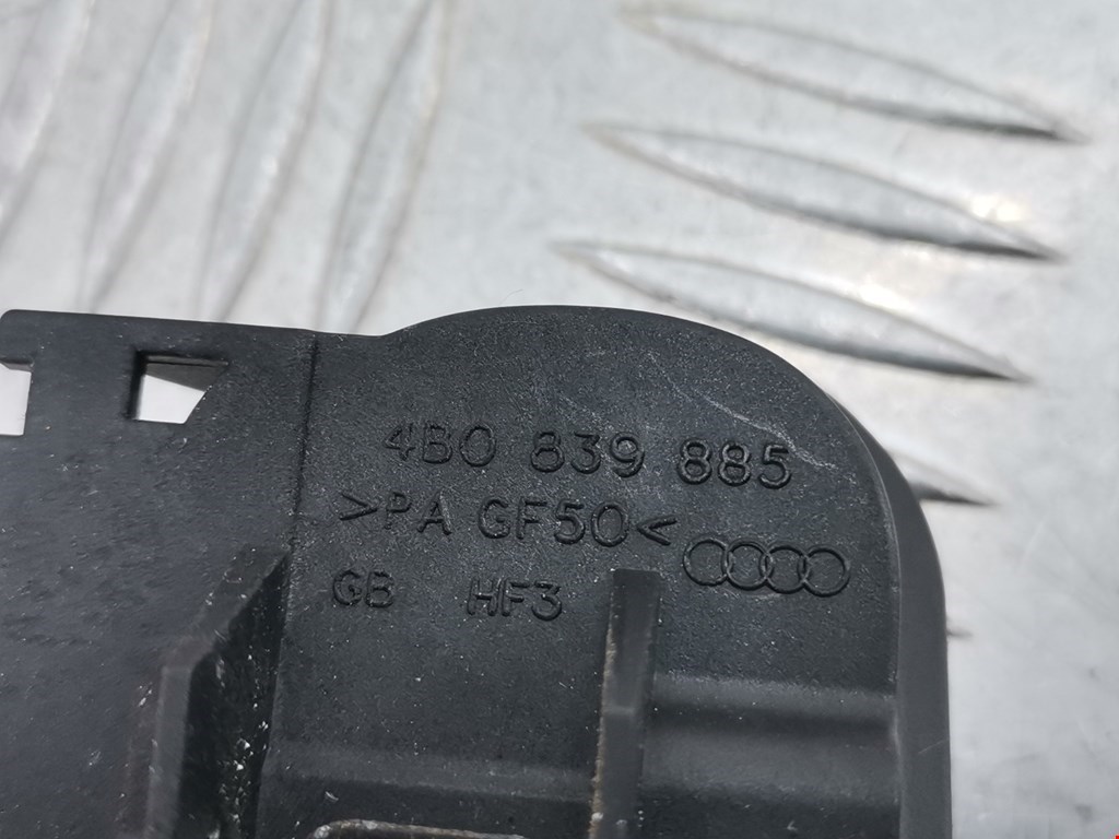 Ручка двери передней наружная правая AUDI A4 B6 2001-2005