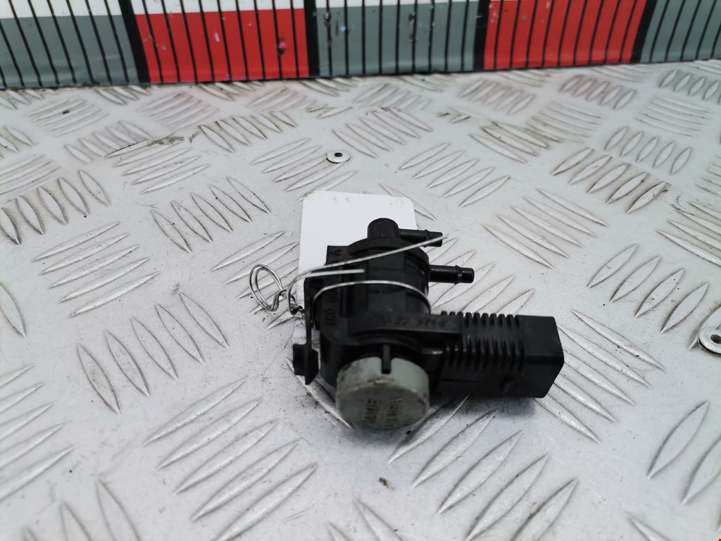 Клапан электромагнитный AUDI A4 B7 2004-2007