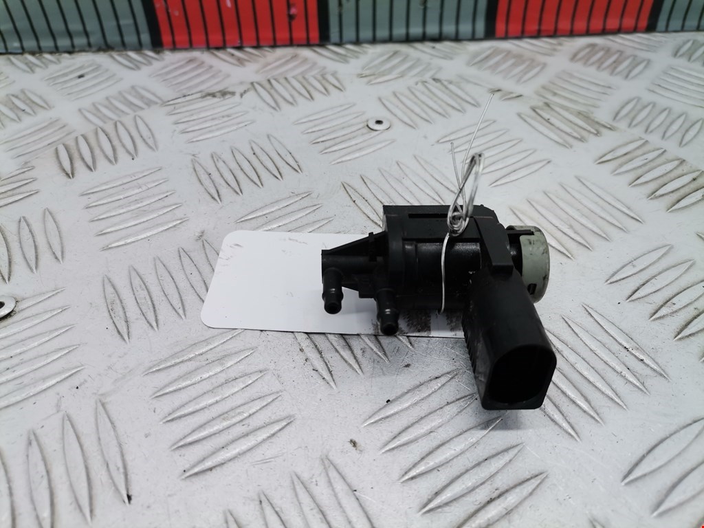 Клапан электромагнитный AUDI A4 B7 2004-2007