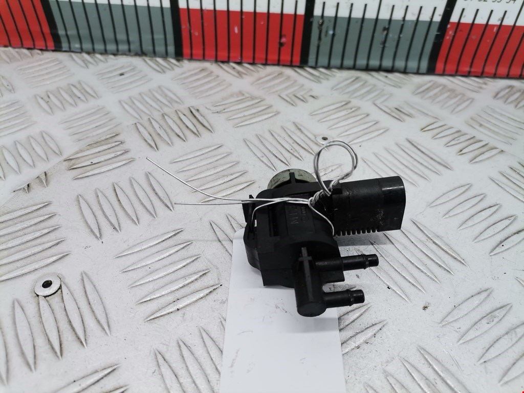 Клапан электромагнитный AUDI A4 B7 2004-2007