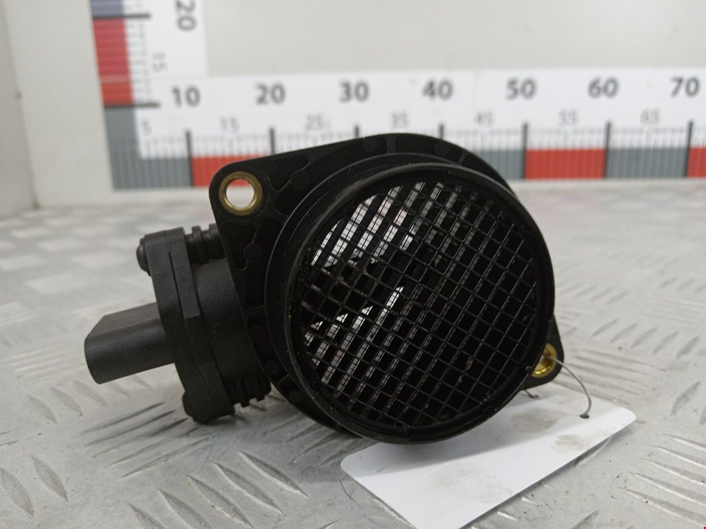 Расходомер воздуха (массметр, датчик ДМРВ) VOLKSWAGEN Golf IV 1997-2003