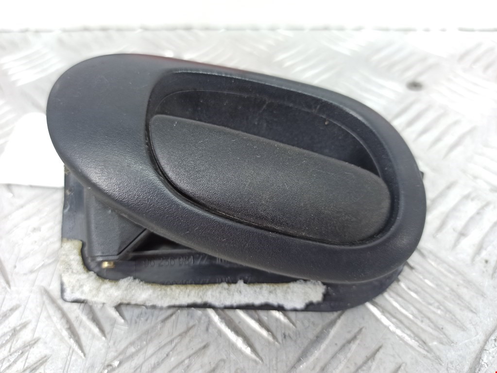 Ручка дверная передняя внутренняя левая PEUGEOT 206 1998-2012