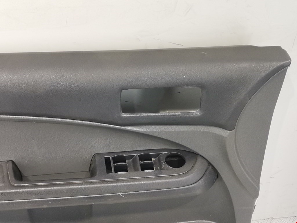 Обшивка двери передняя левая FORD C-MAX 2003-2010