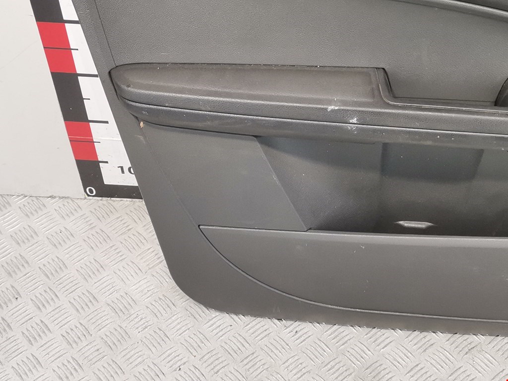 Обшивка двери передняя левая FORD C-MAX 2003-2010