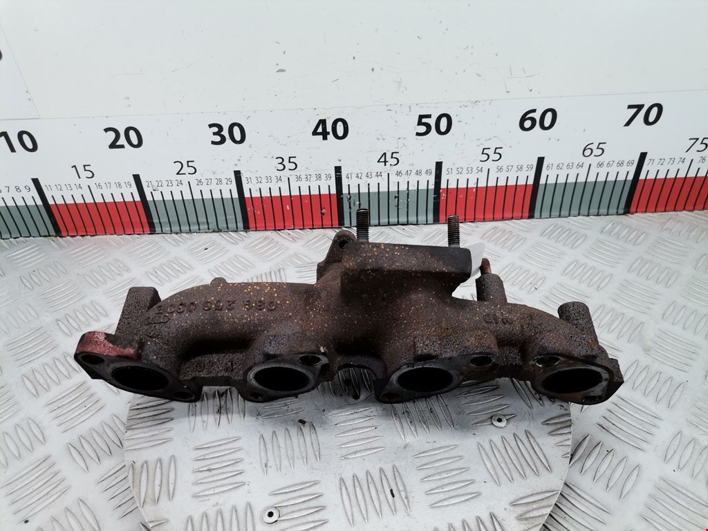 Коллектор выпускной AUDI A4 B7 2004-2007