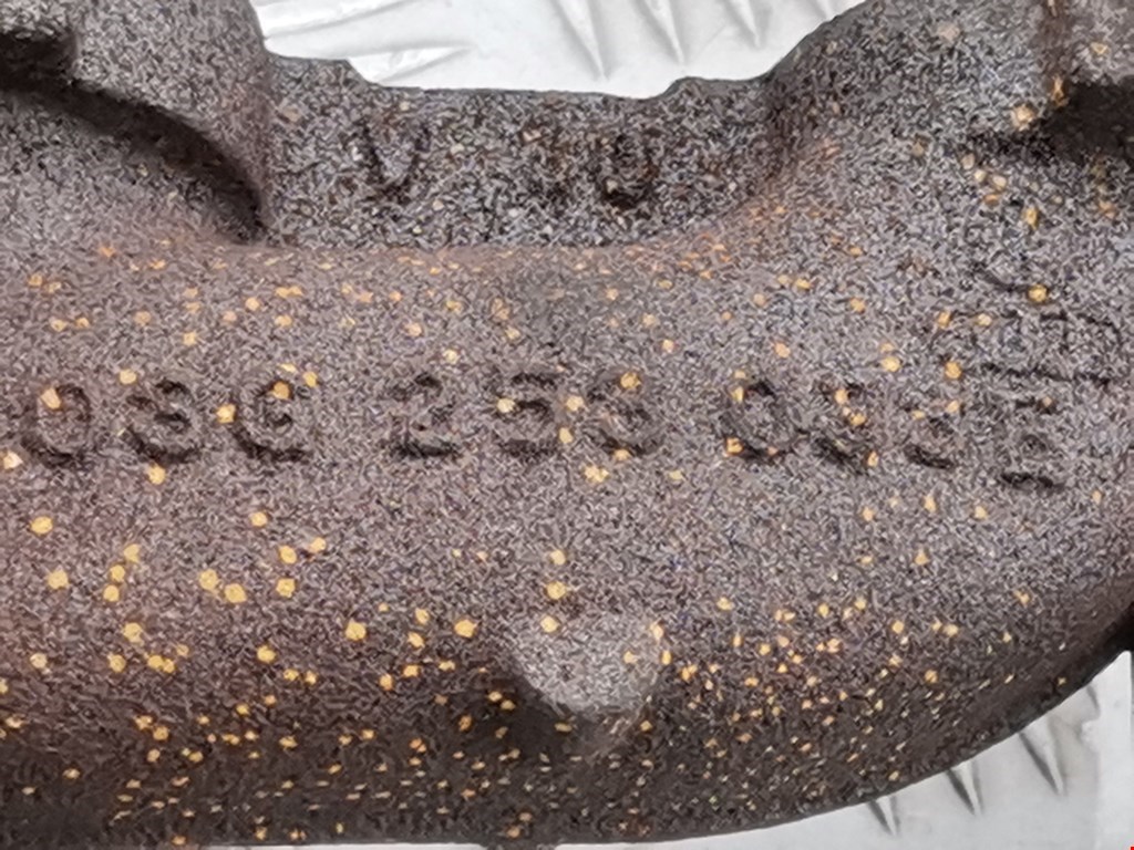 Коллектор выпускной AUDI A4 B7 2004-2007