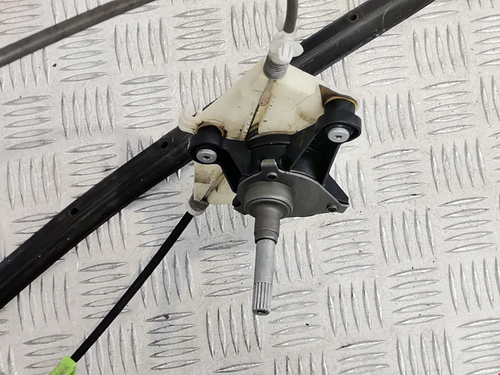 Стеклоподъемник задний правый AUDI A4 B6 2001-2005