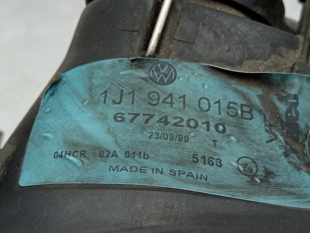 Фара левая VOLKSWAGEN Golf IV 1997-2003