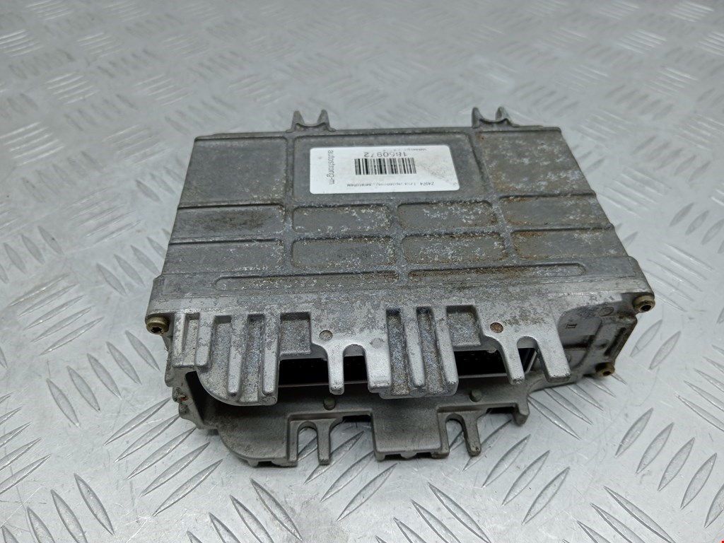 Блок управления двигателя (ЭБУ) VOLKSWAGEN Golf III 1991-1997
