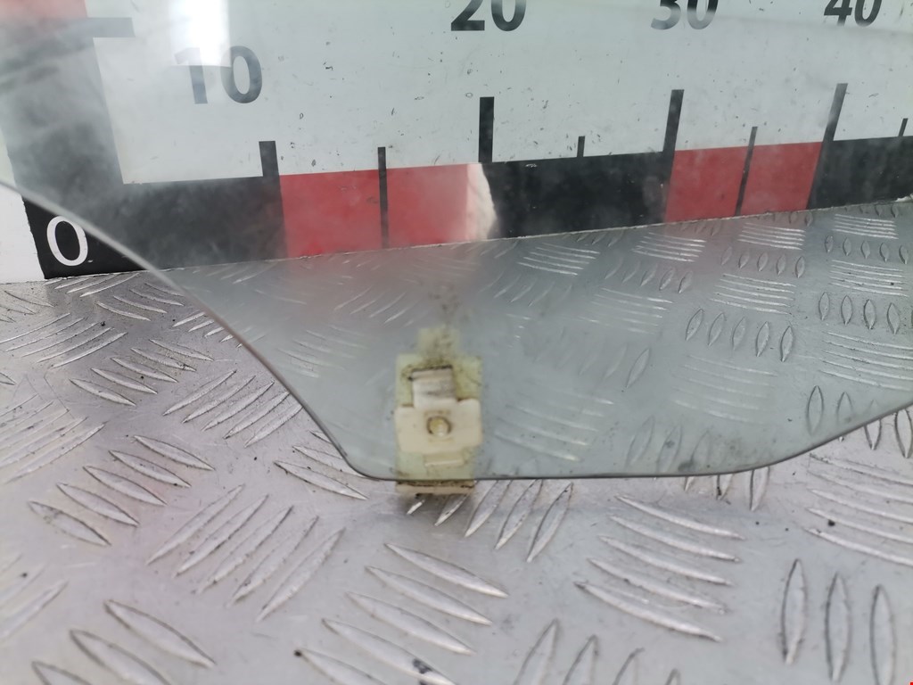 Стекло двери переднее правое CHEVROLET Aveo T200 2003-2008