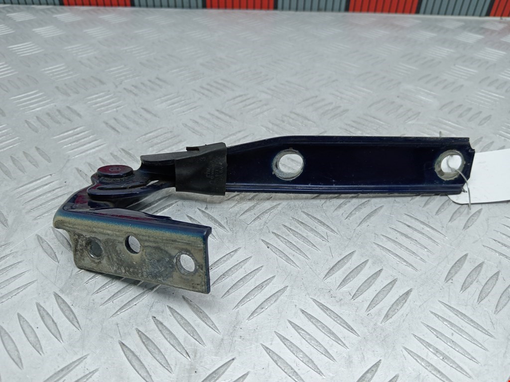 Петля капота левая/правая VOLKSWAGEN Passat B5 1997-2005