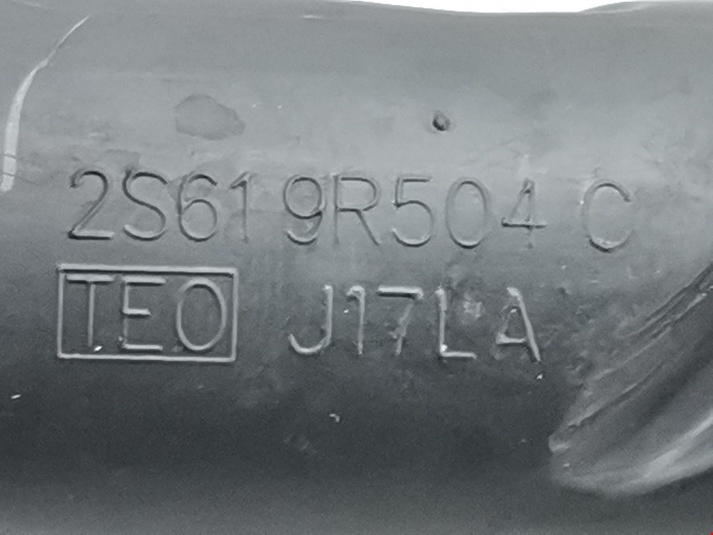 Патрубок воздушного фильтра FORD Fiesta 2001-2008