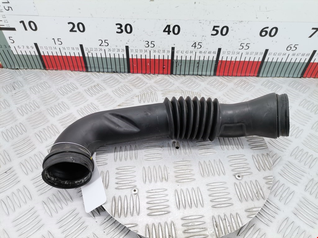 Патрубок воздушного фильтра FORD Fiesta 2001-2008