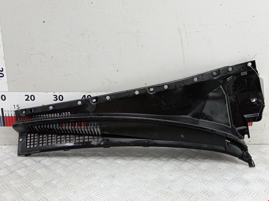 Дождевик (жабо) Kia Sorento 1 (BL) (2002-2011)