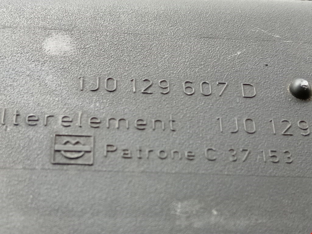 Корпус воздушного фильтра AUDI A3 8L 1996-2003