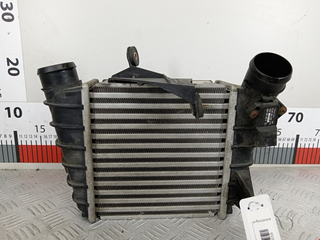 Интеркулер (радиатор интеркулера) VOLKSWAGEN Polo IV 2001-2009