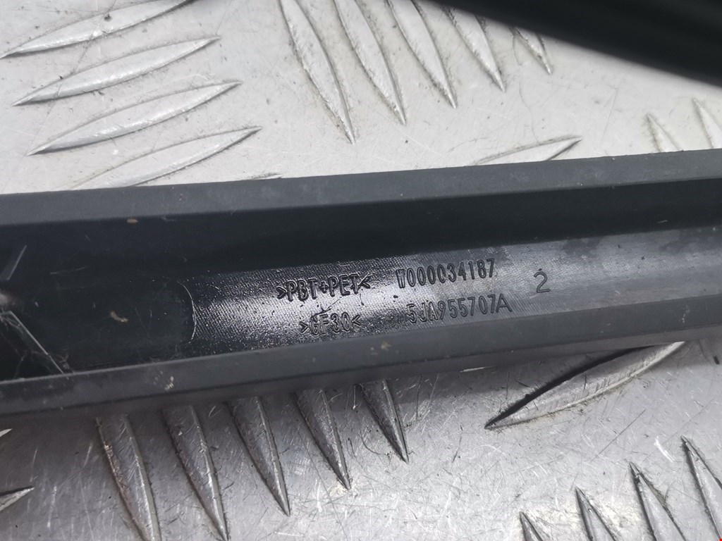 Поводок дворника задний (заднего) SKODA Rapid 2012-2020