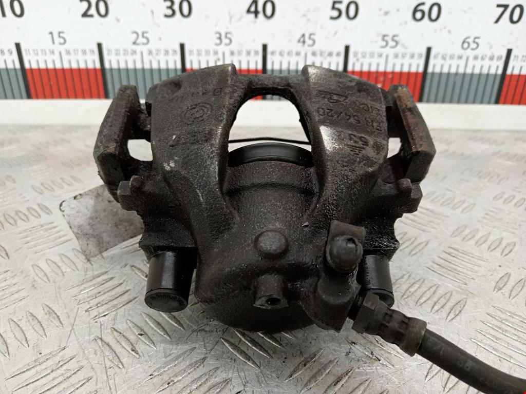 Суппорт передний правый FIAT Marea 1996-2007