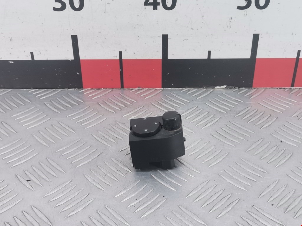 Блок управления зеркалами AUDI A4 B5 1995-2001