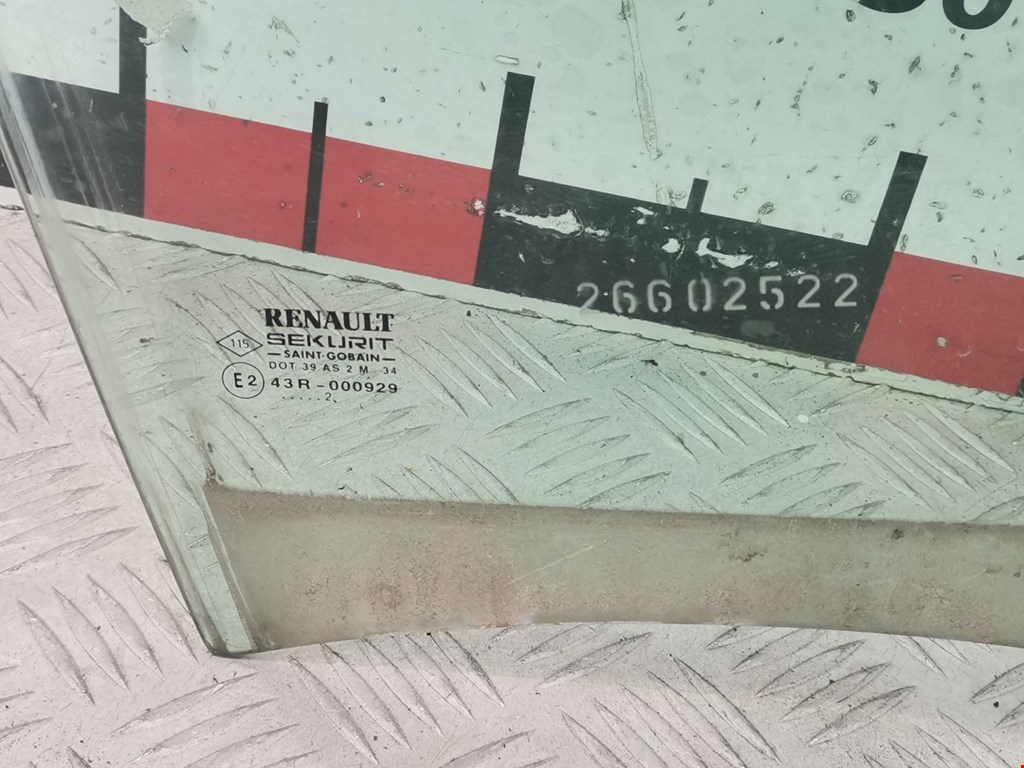 Стекло двери заднее правое RENAULT Laguna 2001-2007