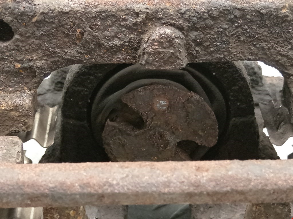 Суппорт задний правый FORD Mondeo III 2000-2007