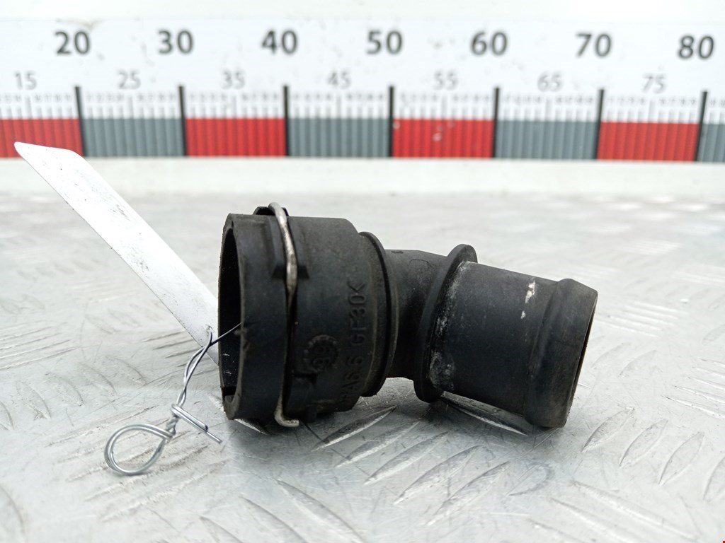 Тройник системы охлаждения VOLKSWAGEN Golf IV 1997-2003