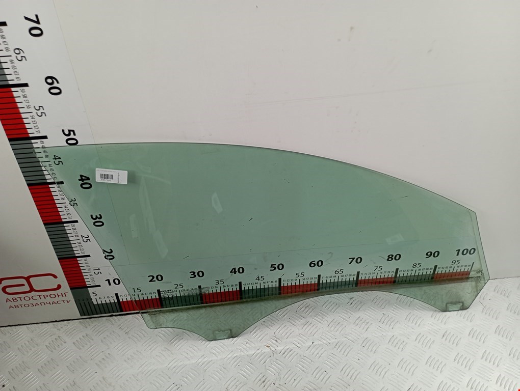 Стекло двери переднее левое VOLVO V50 I 2004-2012