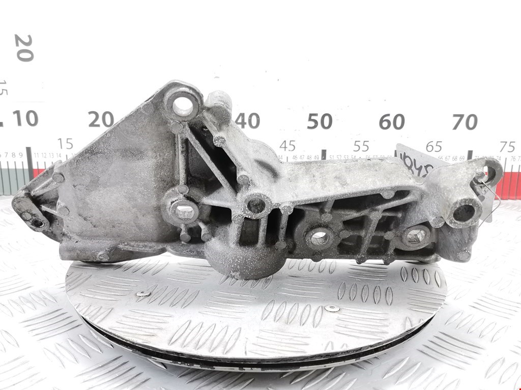 Кронштейн генератора RENAULT Scenic II 2003-2010