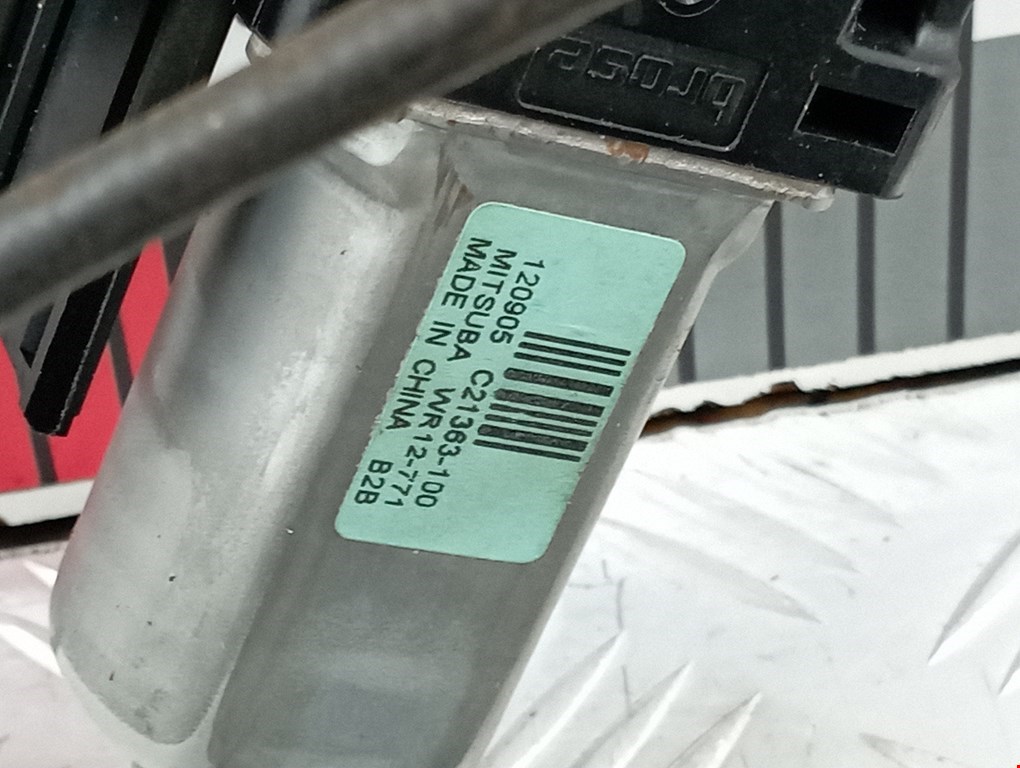 Стеклоподъемник передний правый DODGE Journey 2008-2020