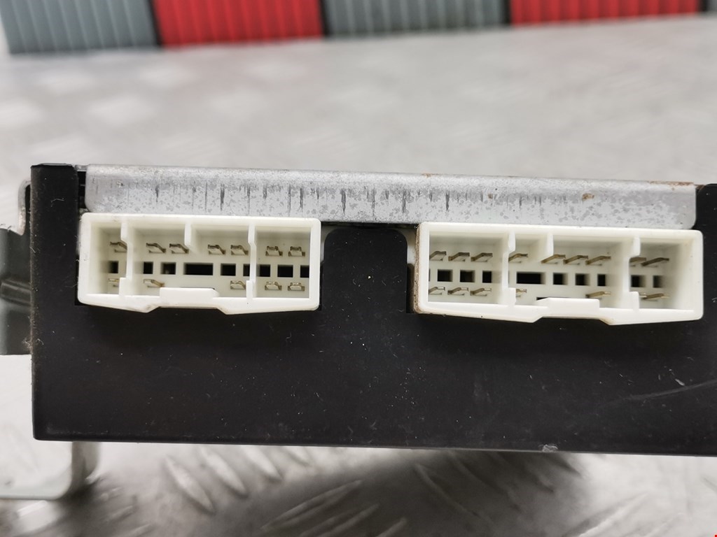 Блок управления AIR BAG MAZDA Xedos 6 1992-1999