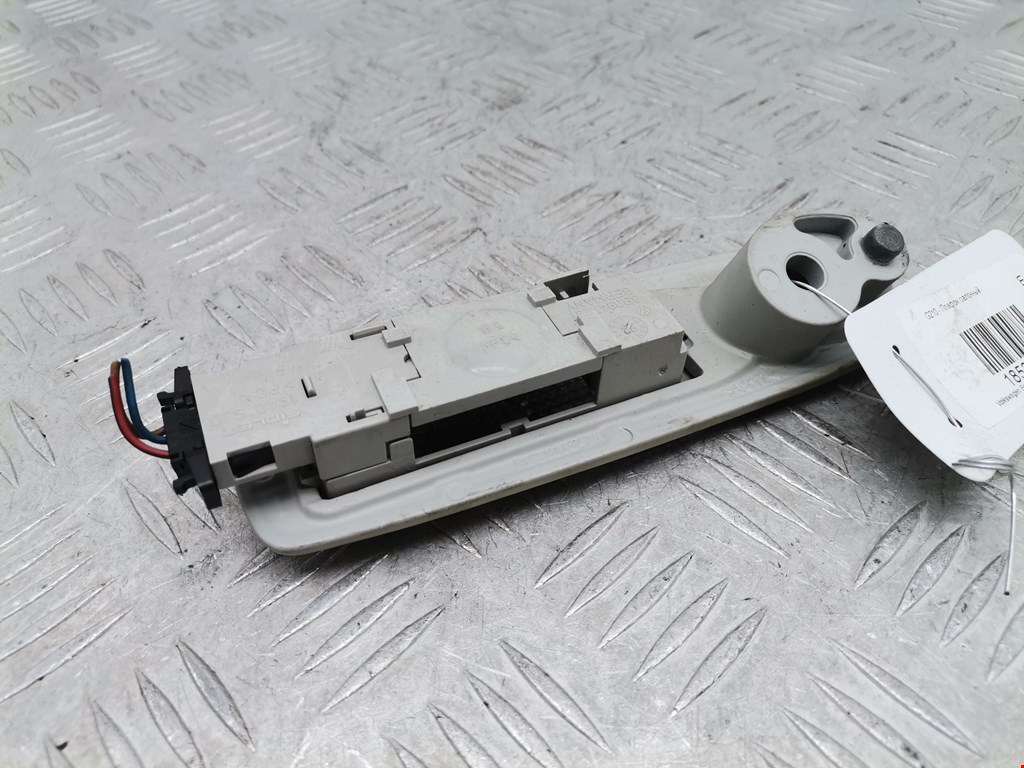 Плафон салонный (салона фонарь) VOLKSWAGEN Bora 1998-2005