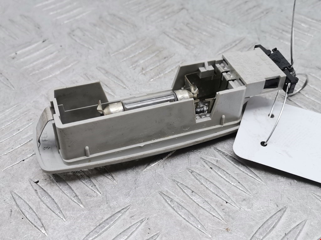 Плафон салонный (салона фонарь) VOLKSWAGEN Bora 1998-2005