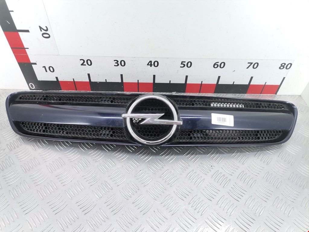 Решетка радиатора OPEL Signum 2003-2008