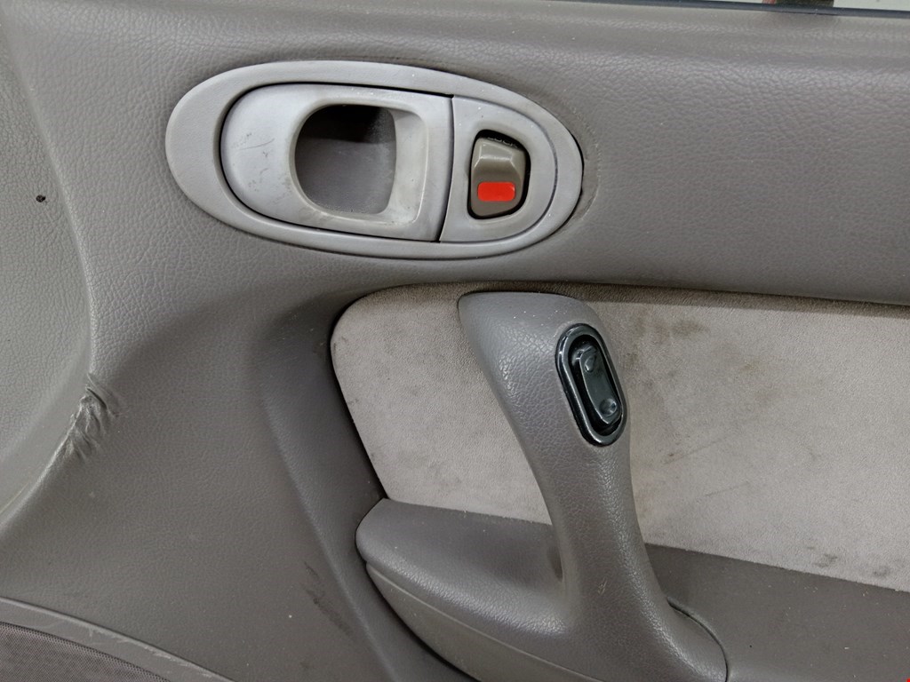 Дверь передняя правая MAZDA Xedos 6 1992-1999