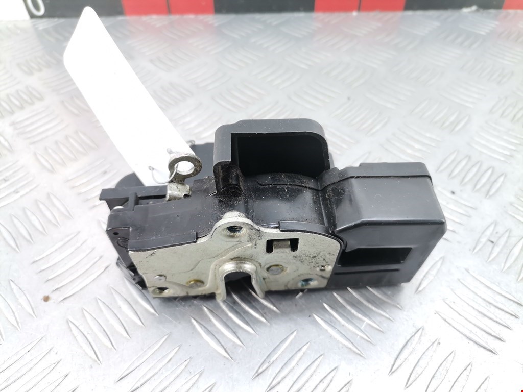 Замок двери передней левой CHEVROLET Captiva 2006-2010