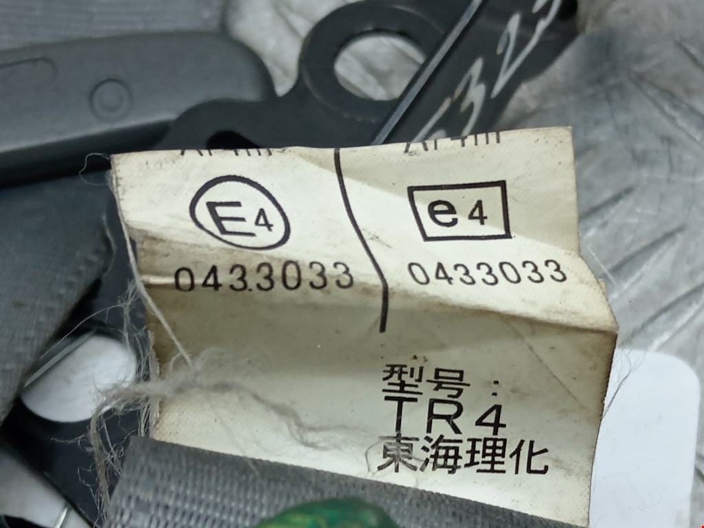 Ремень безопасности задний левый TOYOTA Prius II XW20 2003-2012