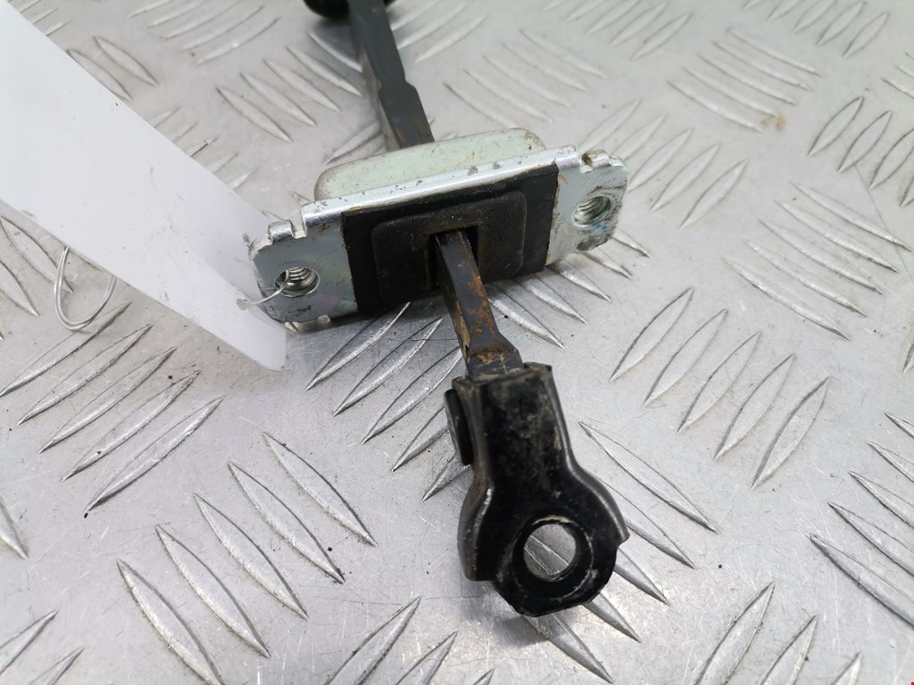 Ограничитель открывания двери CHEVROLET Captiva 2006-2010