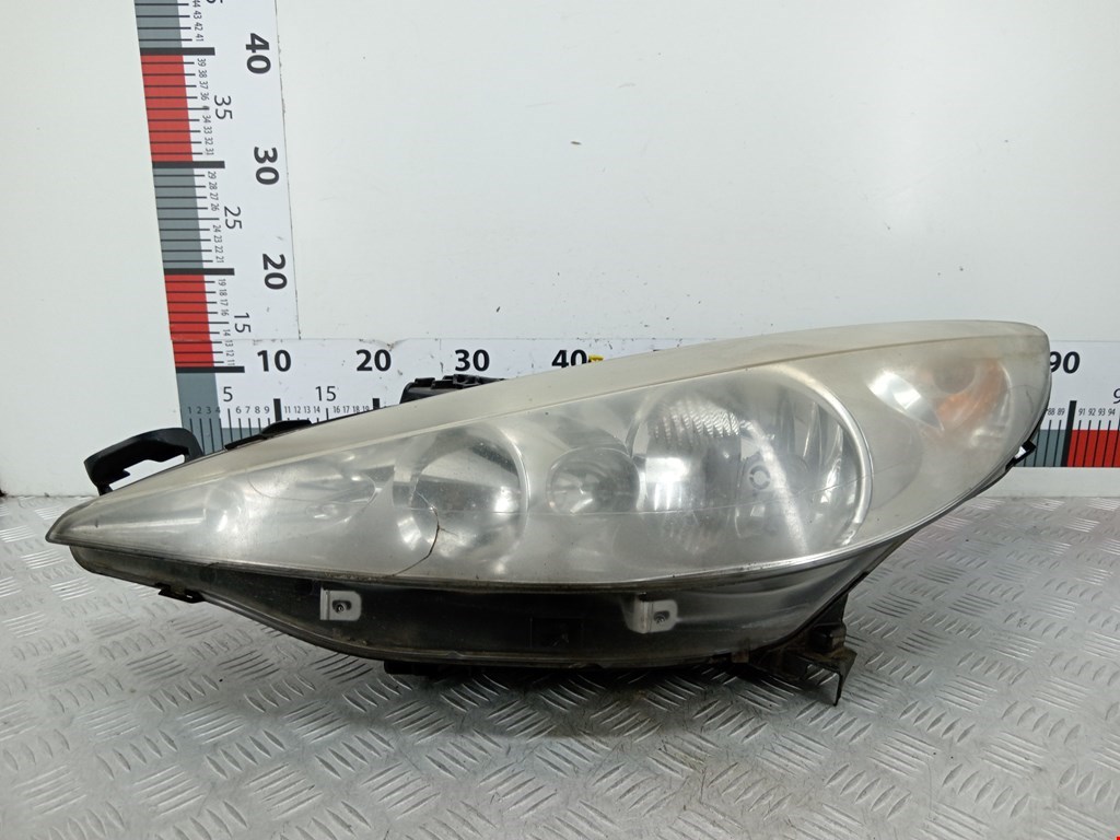 Фара левая PEUGEOT 207 2006-2015