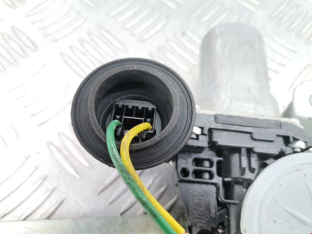 Стеклоподъемник задний левый TOYOTA RAV 4 XA30 2006-2012