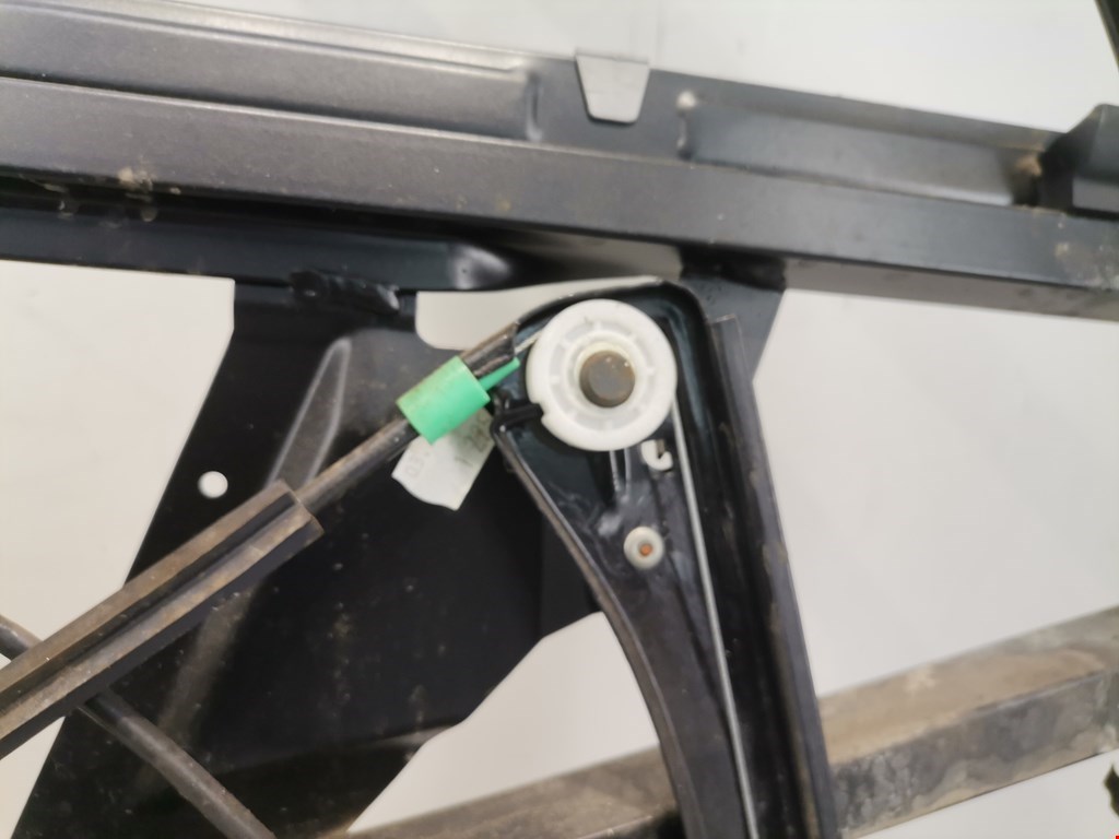 Стеклоподъемник передний правый AUDI A4 B5 1995-2001