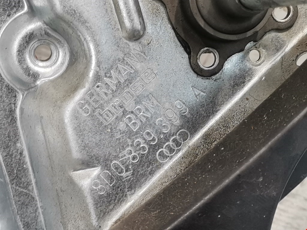 Стеклоподъемник задний левый AUDI A4 B5 1995-2001