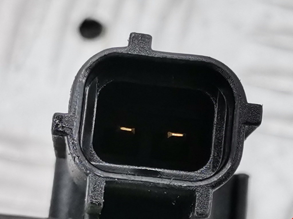 Датчик положения распредвала FORD Focus II 2005-2011