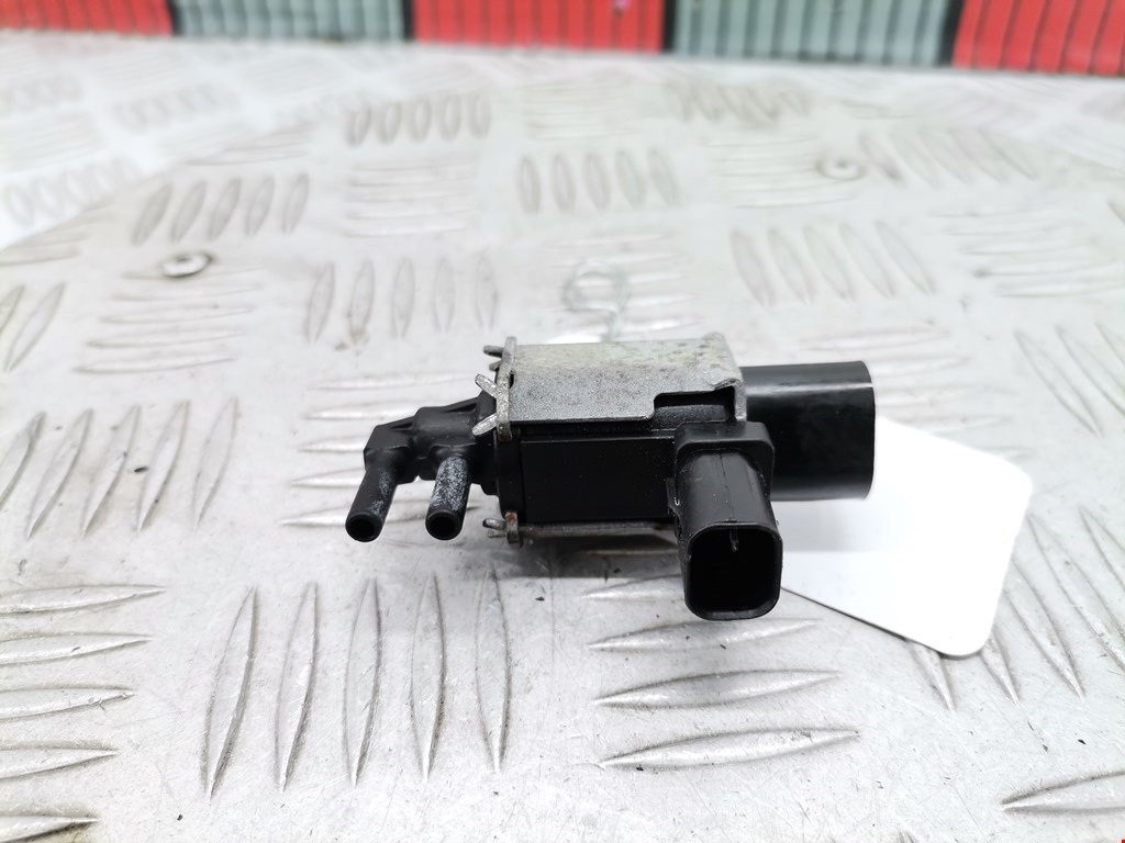 Клапан воздушного фильтра Ford Focus 2 (2004-2011)