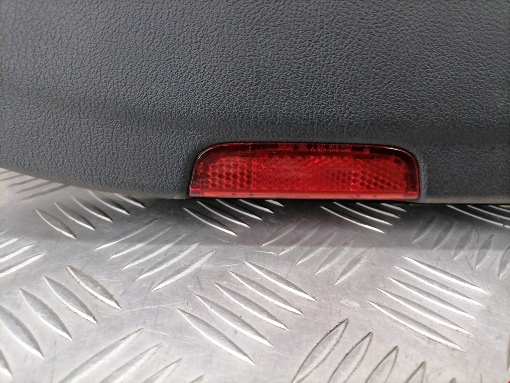 Обшивка двери задняя левая VOLKSWAGEN Passat B6 2005-2011