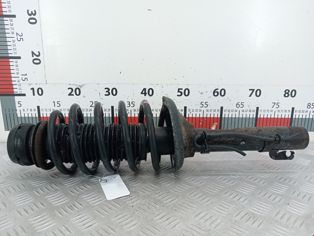 Стойка амортизатора переднего правого Audi A3 8L (1996-2003)