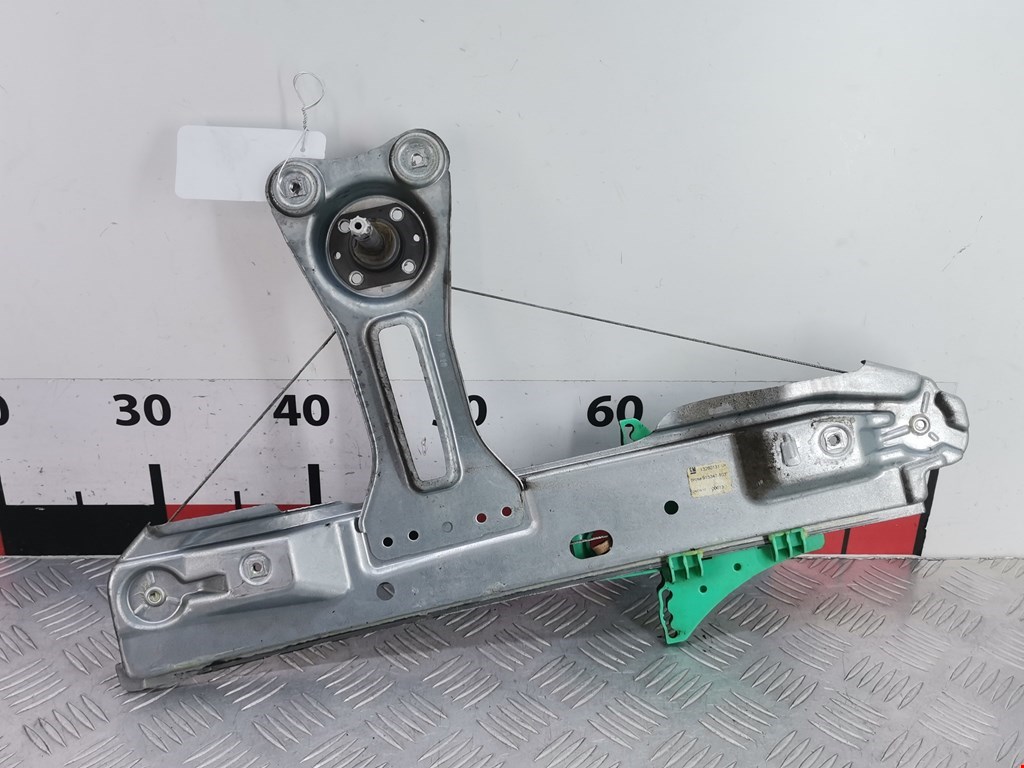 Стеклоподъемник задний левый OPEL Astra J 2009-2017